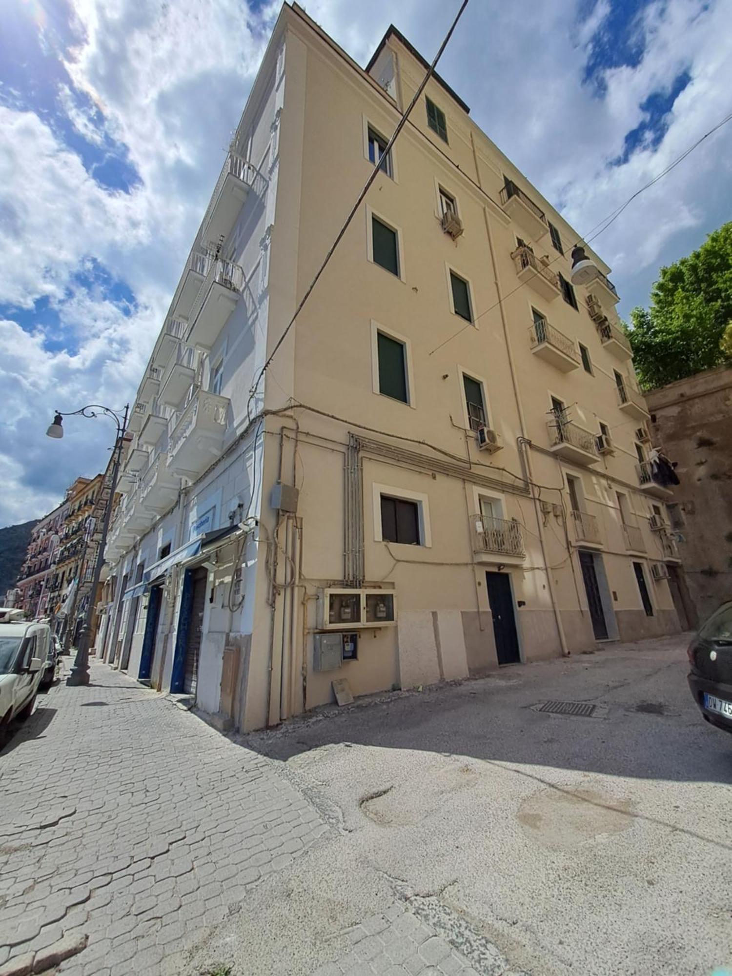 شقة Ti Porto Al Centro Unforgettable Moments ساليرنو المظهر الخارجي الصورة